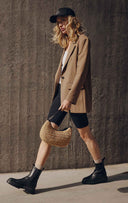 HeliaMBG Crossbody veske, Raffia