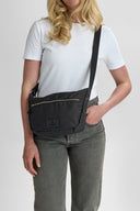 MonoMBG Crossbody Veske, Recycled, Gold