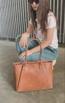 SayaMBG Jobbveske, Suede
