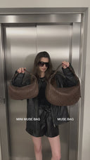 Mini MuseMBG Veske, Suede Flette